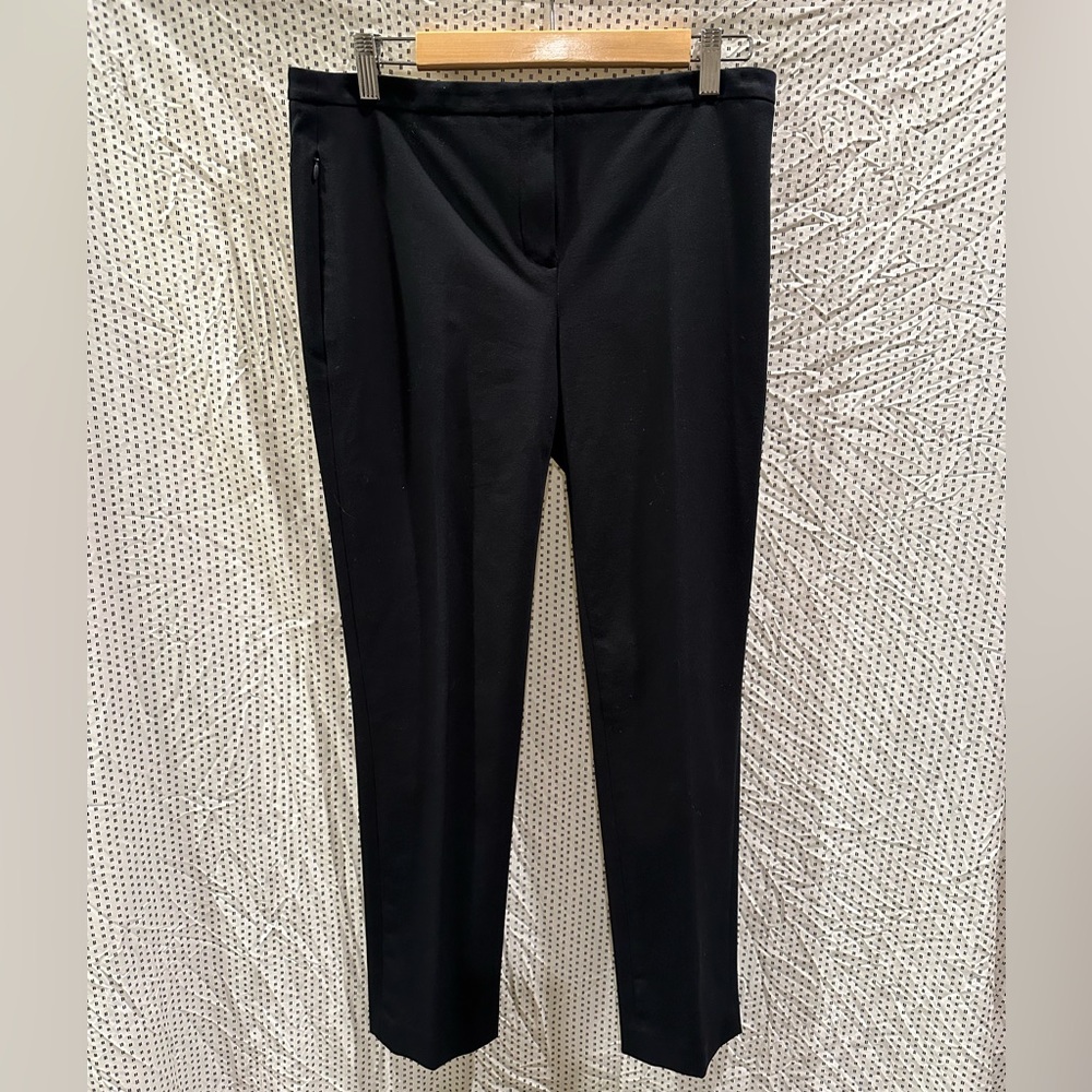 Ellie Tahari slim leg pants